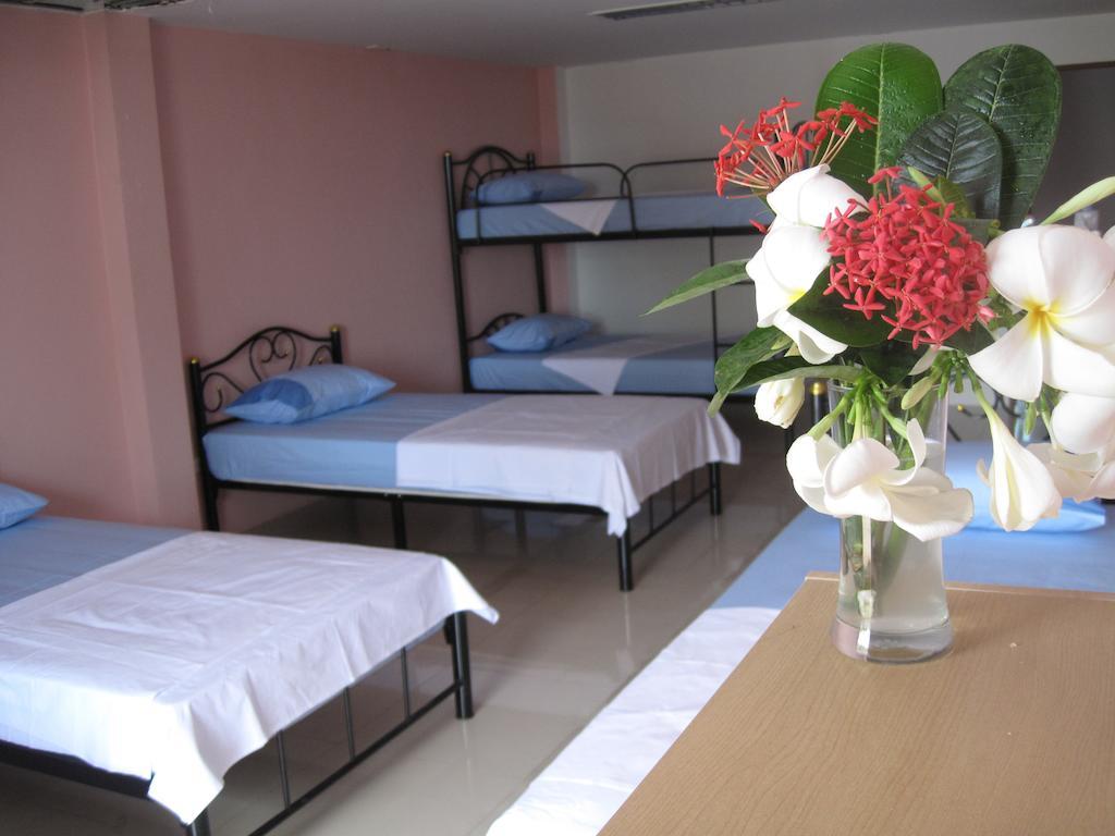The Friendship Hostel Bophut Room photo